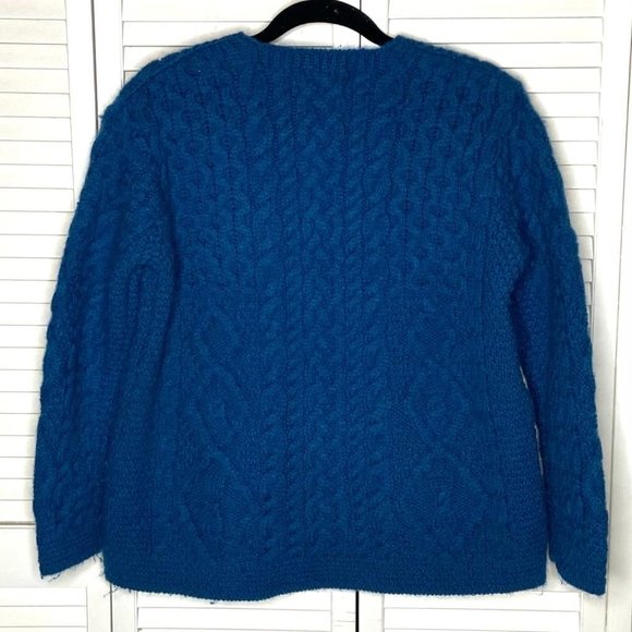 100% Merino Wool Blue Cardigan with jeweled buttons - Picture 5 of 5